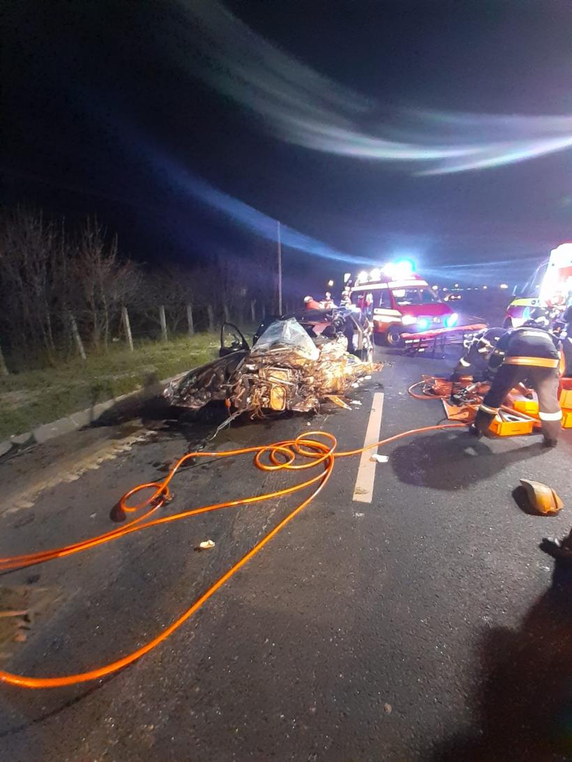 Carambol mortal cu patru vehicule în Florești. O femeie și-a pierdut viața 18833805