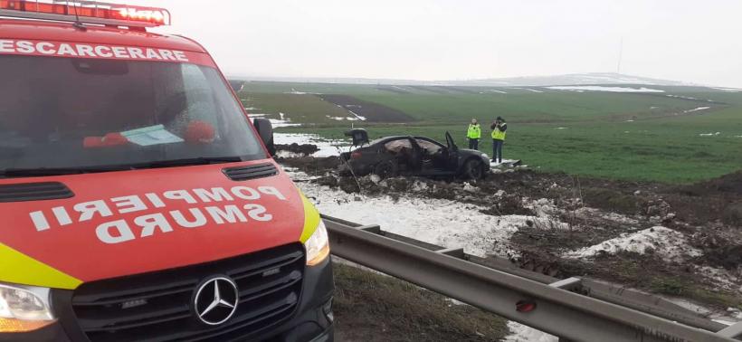 Accident teribil pe centura ocolitoare a Sucevei. O mașină s-a răsturnat. Un tânăr a murit, iar alți patru au fost răniți 18834139