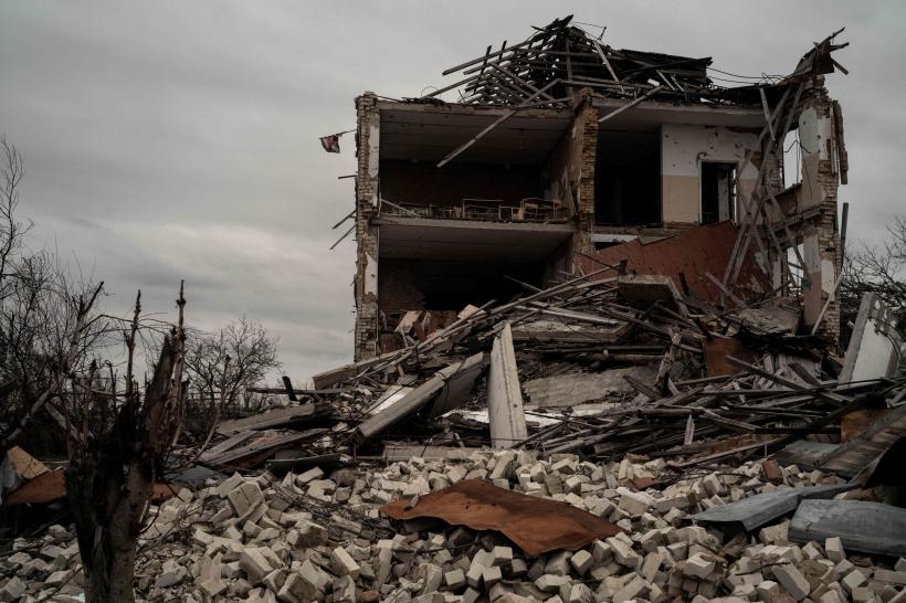 Război în Ucraina: rușii au bombardat un spital și o ambulanță din Herson 18833988