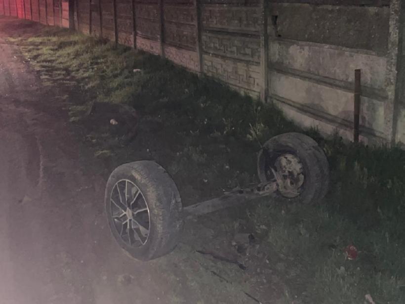 S-au izbit de stâlp! Accident teribil în Satu Mare 18834192