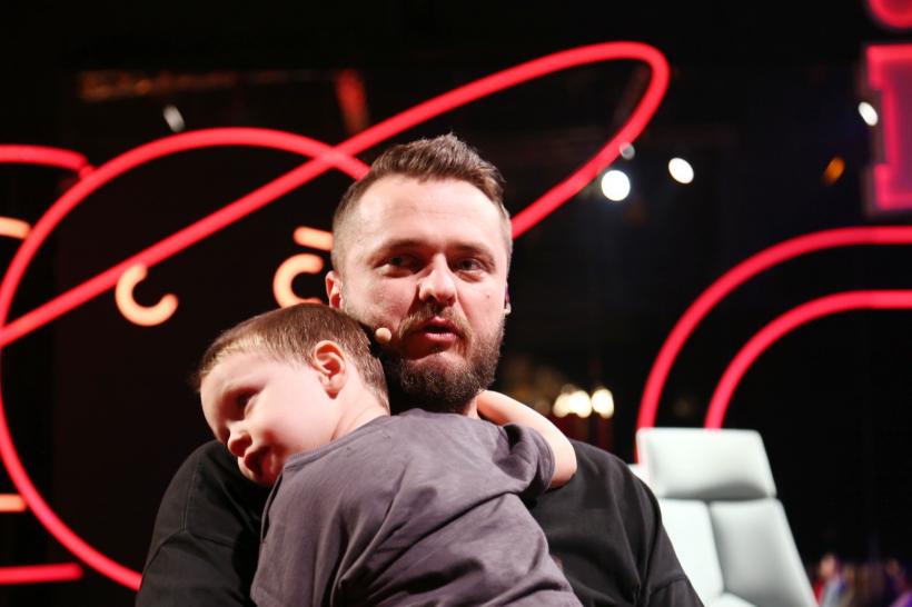 Duminică, de la 20:00, pe Antena 1. Jurații iUmor, vizitați de Iepurașul de Paște pe platoul de filmare. Delia: „Avem cadouri!“ 18834265