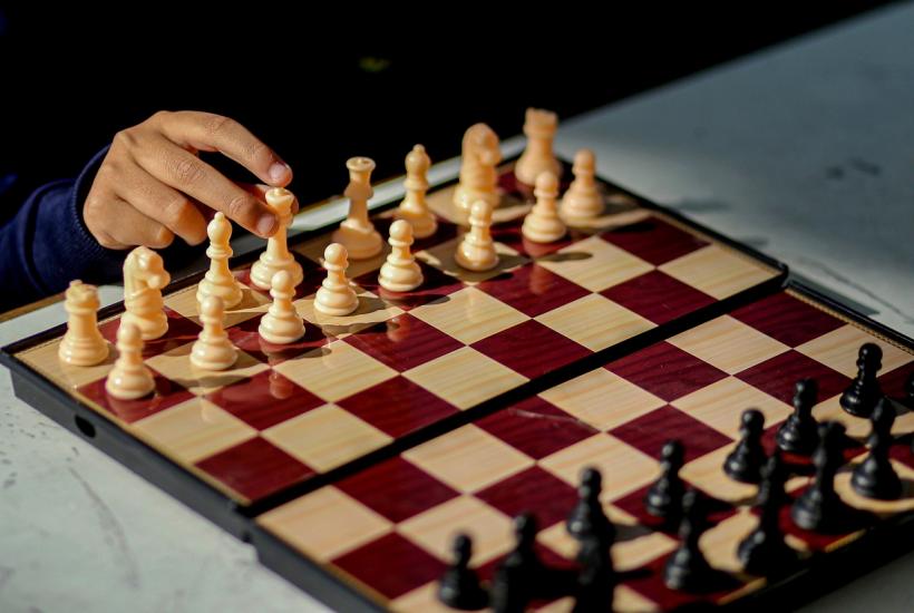 Zece din cei mai buni șahiști ai lumii vin la etapa din București a Grand Chess Tour