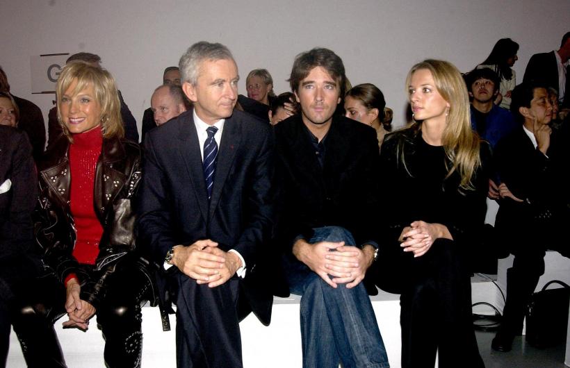 Cel mai bogat om din lume dă lovitura. Averea sa a crescut cu 12 miliarde de dolari într-o singură zi 18834619