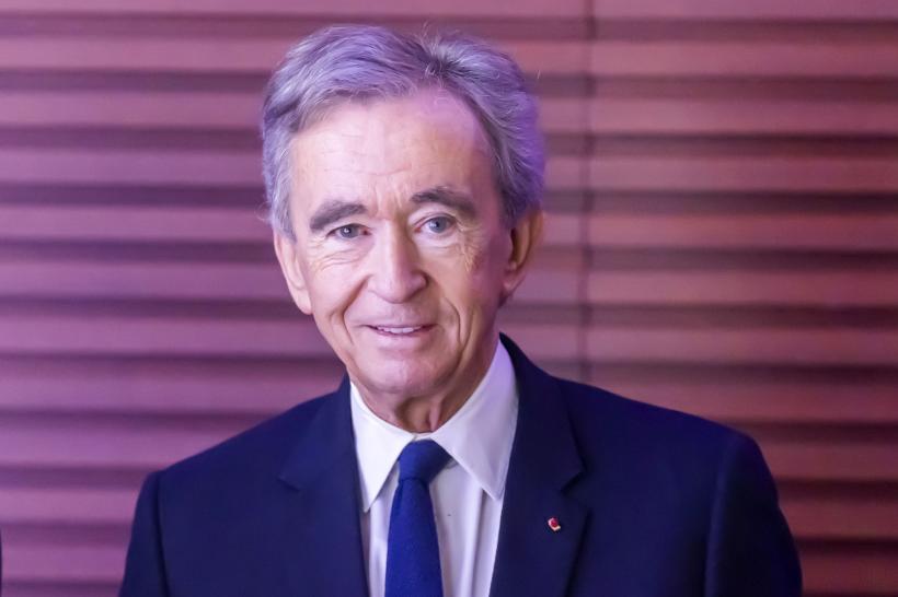 Cel mai bogat om din lume dă lovitura. Averea sa a crescut cu 12 miliarde de dolari într-o singură zi 18834621