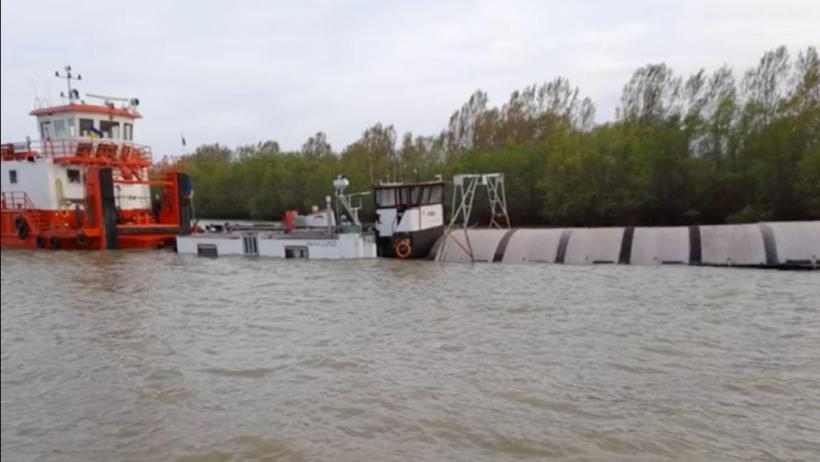 Incident naval grav: Barjă românească aproape scufundată după ce a fost lovită de o navă în Ucraina