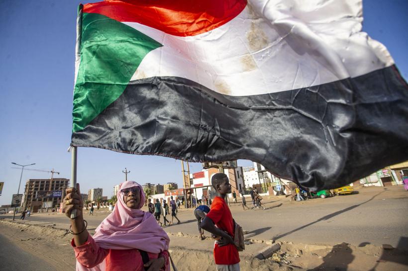 UPDATE Lovitură de stat în Sudan. Principala grupare paramilitară a preluat controlul asupra palatului prezidențial