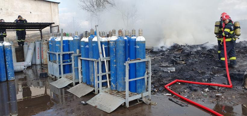 Incendiu violent în Alba Iulia: A fost transmis mesaj Ro-Alert  18834743