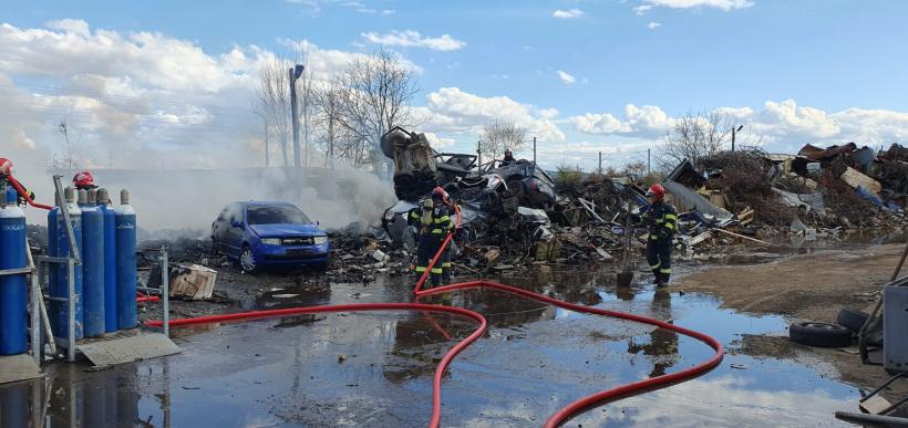 Incendiu violent în Alba Iulia: A fost transmis mesaj Ro-Alert  18834744