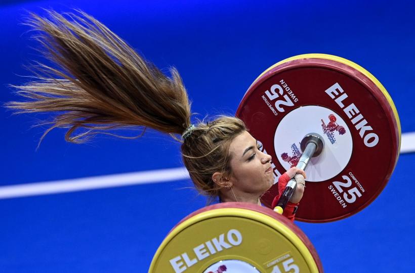 Mihaela Cambei, trei medalii de aur și două recorduri continentale la europeanul de haltere 18834780