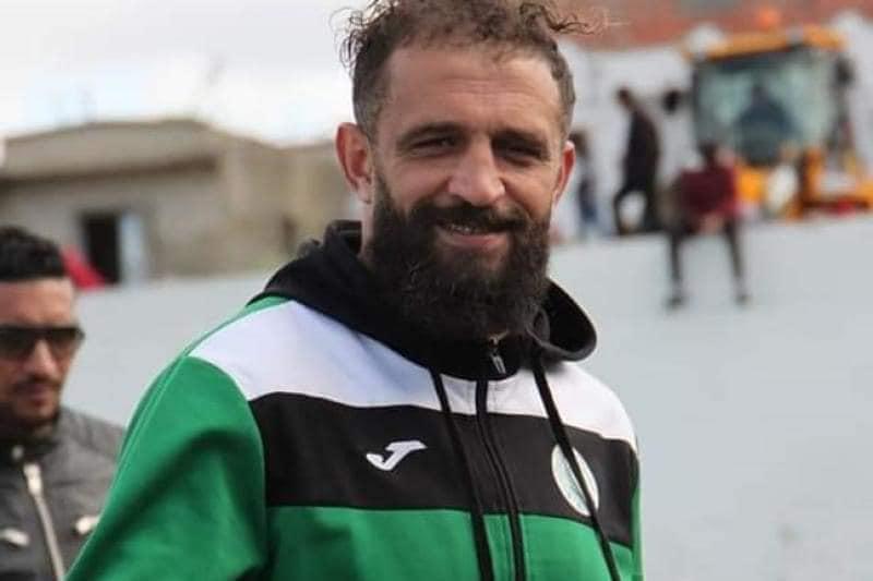 Un fotbalist a murit la 35 de ani după ce și-a dat foc în semn de protest față de poliție 18834794