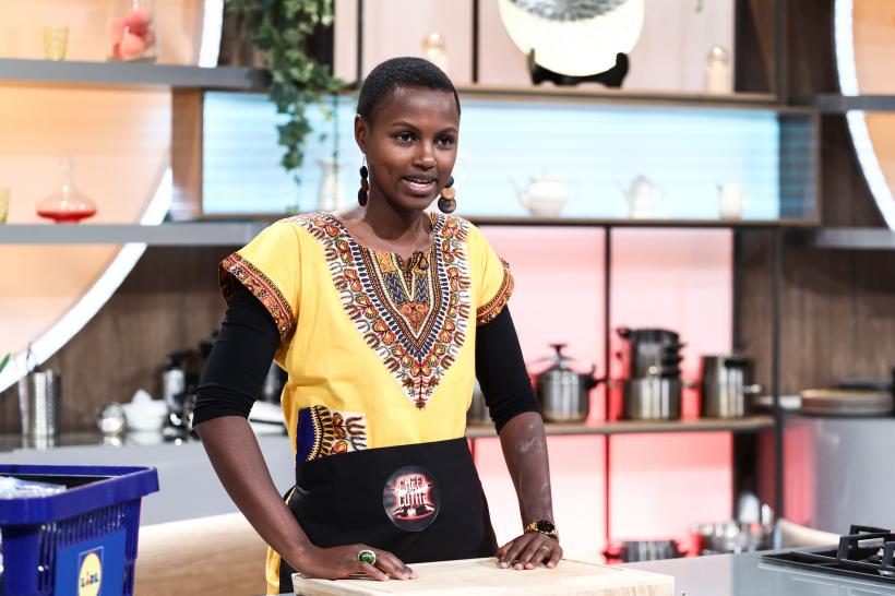 În seara aceasta, la Chefi la cuțite: Jurații gătesc pentru copii, iar Mirela Retegan decide câștigătorul amuletei 18834943