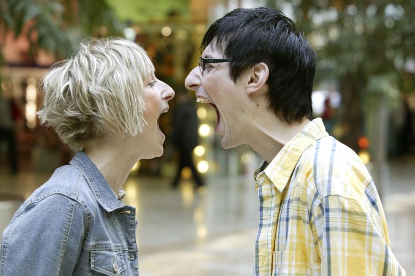 Femeile muncesc mai mult decât bărbații 18834922