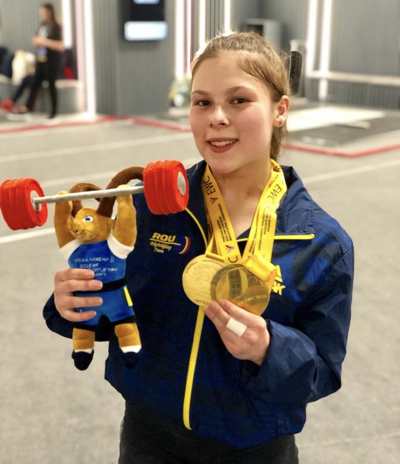 Performanță extraordinară: Trei medalii de aur pentru Andreea Cotruța, la Campionatul European de haltere 18834866