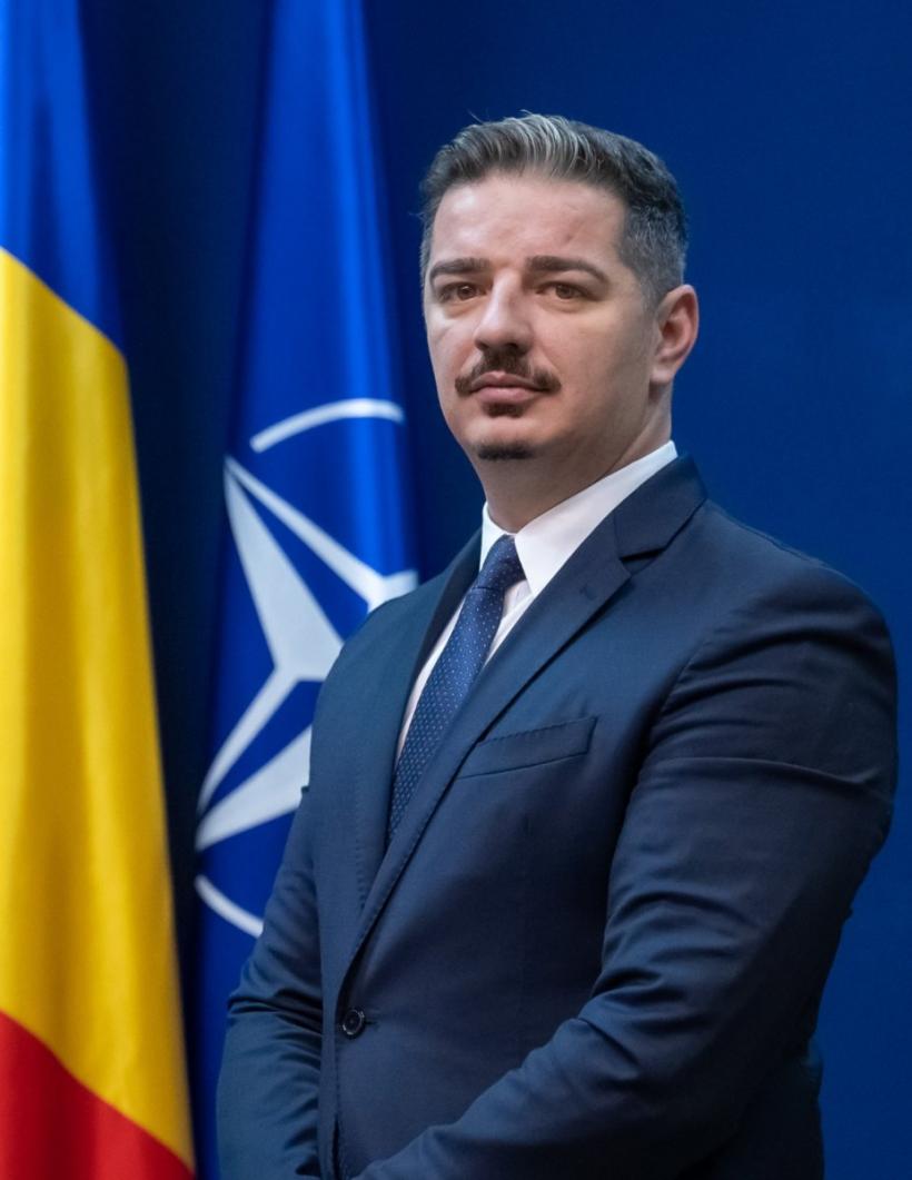 Nu găsiți 20 de miliarde? Căutați în partidele voastre! Venituri imense pentru sinecuriști 18835025