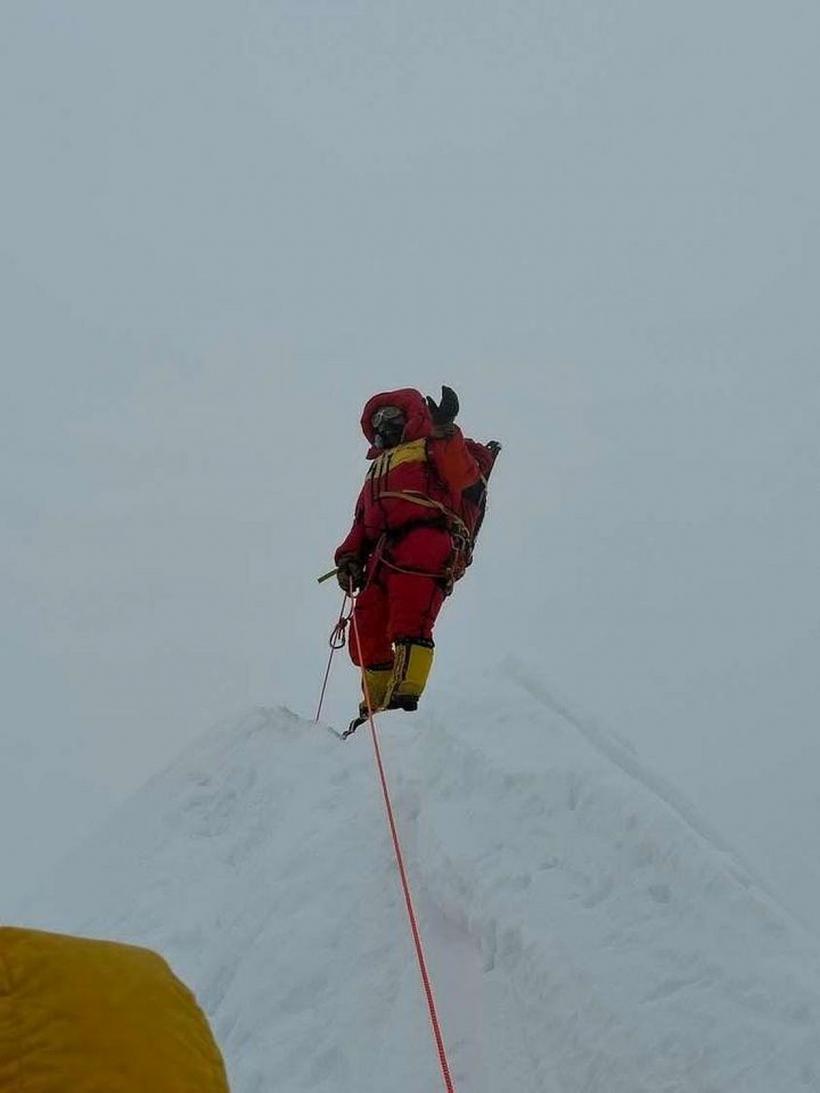 O româncă a reușit să urce la peste 8.000 de metri, pe Vf. Annapurna 18835401