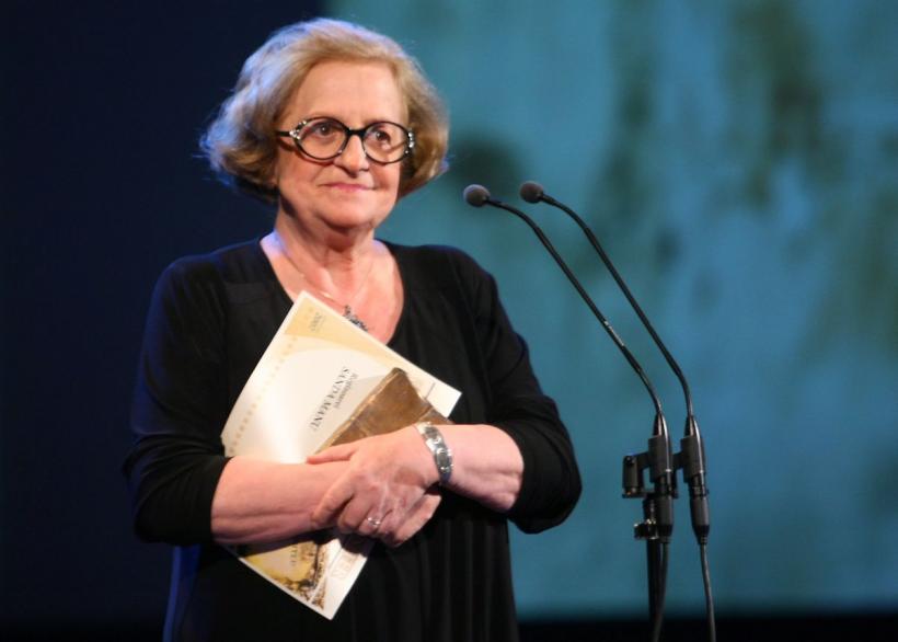 Doliu în teatrul românesc. Regizoarea Sanda Manu a murit. „Bucata mea de suflet care a plecat la Domnul, astăzi, în Săptămâna Luminată…” 18835338