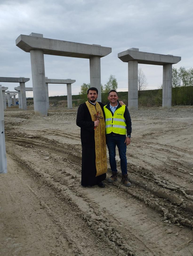 Sfințire de autostradă: slujbă de binecuvântare pe Lotul 5 al Autostrăzii Sibiu-Pitești