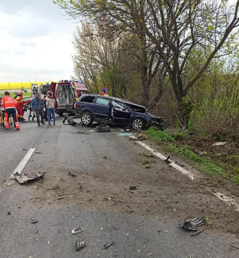 Accident pe DN 2A, în județul Constanța. Patru persoane au fost rănite. A fost chemat elicopterul SMURD 18836381
