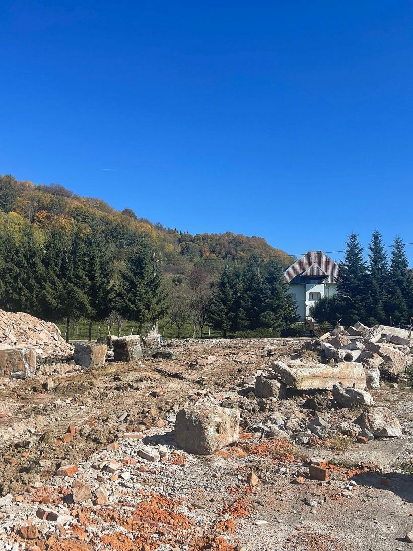 Mănăstirea  Argeșului, varianta în care te zidesc între dosare 18836155