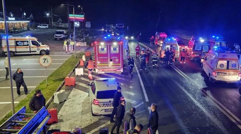 VIDEO Accident GRAV în Sibiu! Update: 33 de copii și un adult au fost transportați la spital