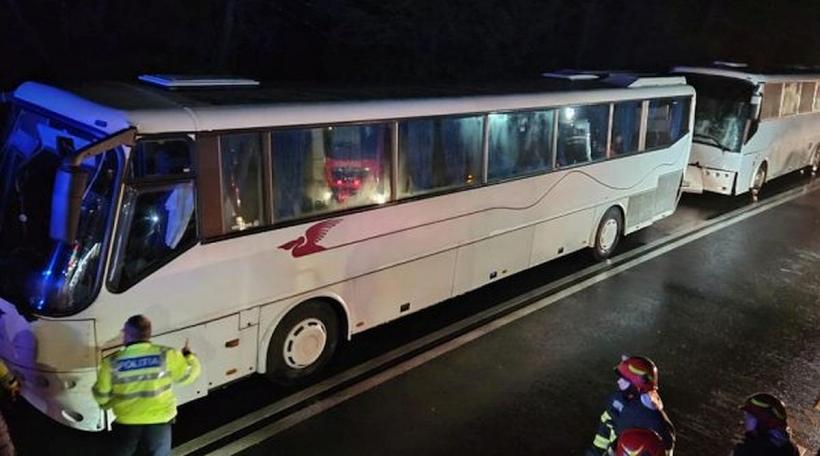 VIDEO Accident GRAV în Sibiu! Update: 33 de copii și un adult au fost transportați la spital 18836604