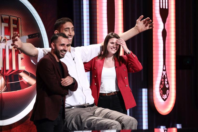 Chef Florin Dumitrescu a câștigat bomba aseară, iar cel mai înalt om din lume a gătit pentru jurați, într-o ediție Chefi la cuțite lider de audiență 18836705