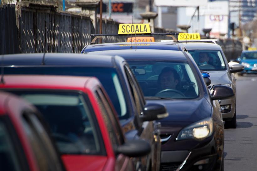Vești bune pentru români. Șoferii își pot recupera taxele auto