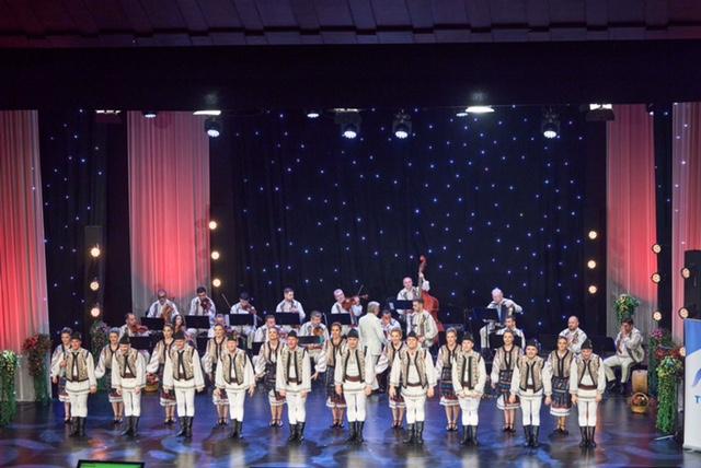 Festivalul Național de Folclor “Cununa Carpaților” ediția a II-a 18836401