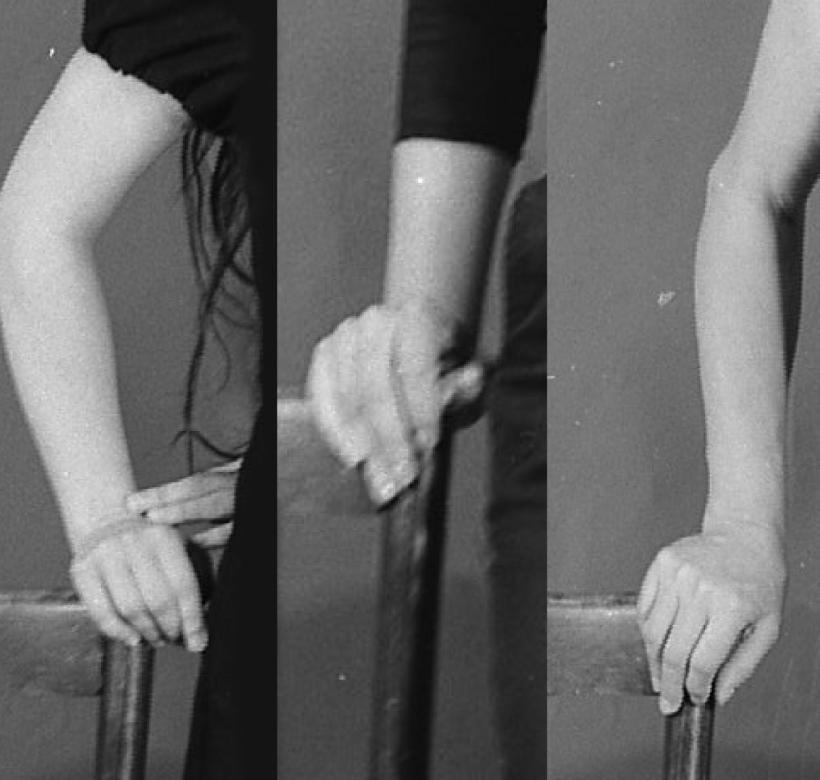 Instalația fotografică „Cele care nu se văd” aduce ficțiunea în real până pe 9 mai, în București 18837043