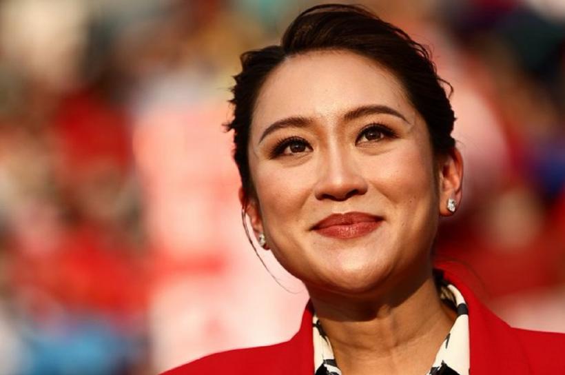 Super-mamă: Favorita alegerilor din Thailanda a născut cu două săptămâni înainte de scrutin!