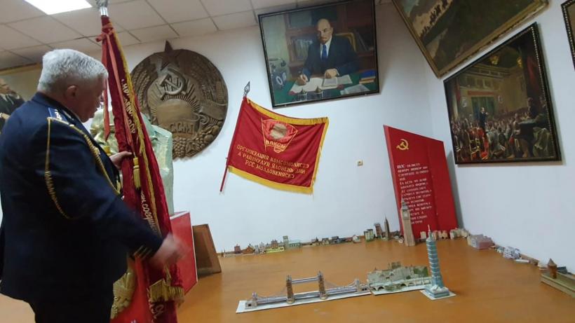 Exclusivitate Jurnalul. Omul care a dezbrăcat Uniunea Sovietică 18837238