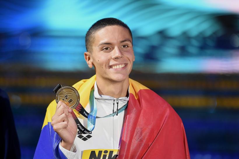 David Popovici și-a donat medalia de la Mondiale pentru copiii bolnavi de cancer: „cel mai important campionat este campionatul vieții”