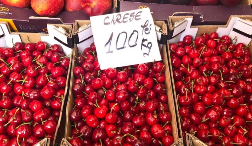 Prețul URIAȘ ale unui kilogram de cireșe. „Am vândut până acum trei lădițe” 18837578