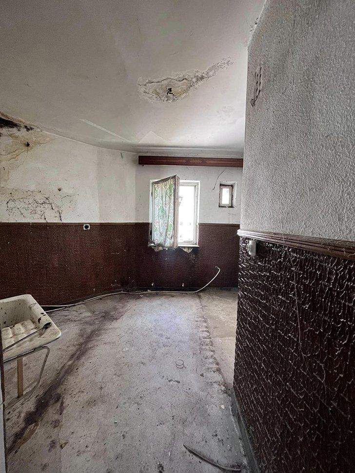 Un apartament scos la vânzare în Vaslui stârnește reacții aprinse pe internet: “Face parte cumva din vreun film horror?” 18837724