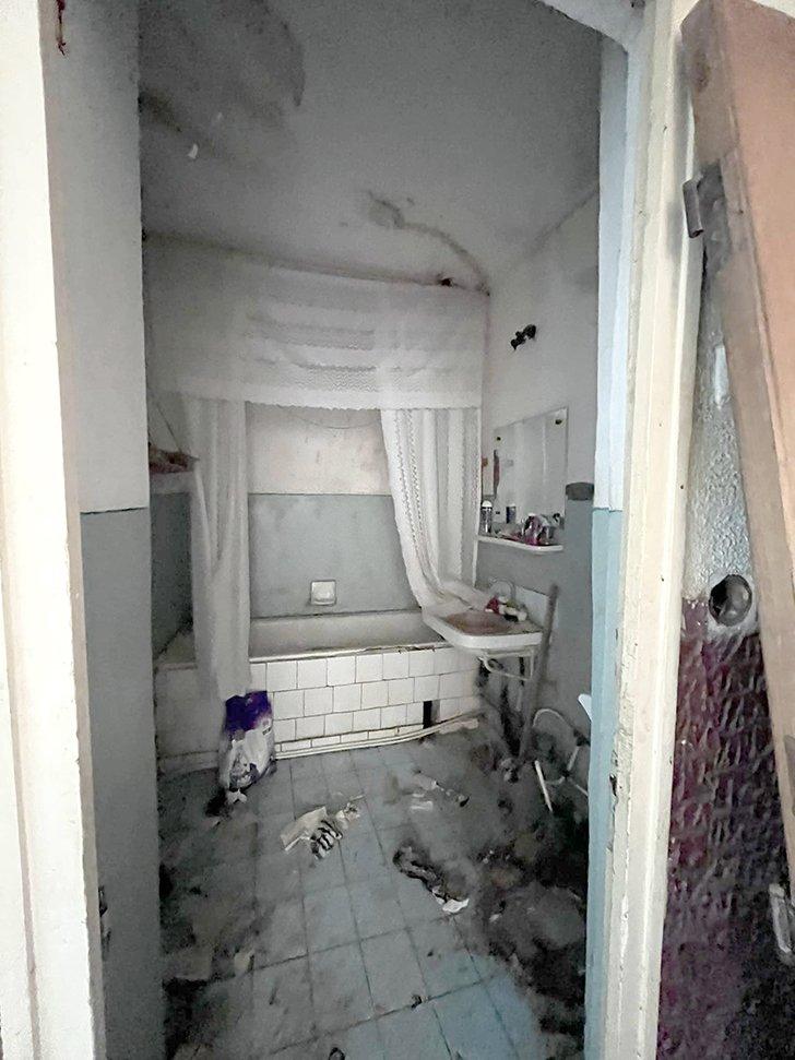 Un apartament scos la vânzare în Vaslui stârnește reacții aprinse pe internet: “Face parte cumva din vreun film horror?” 18837725