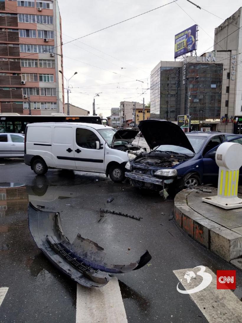 Accident grav în centrul Bucureștiului! 18838486