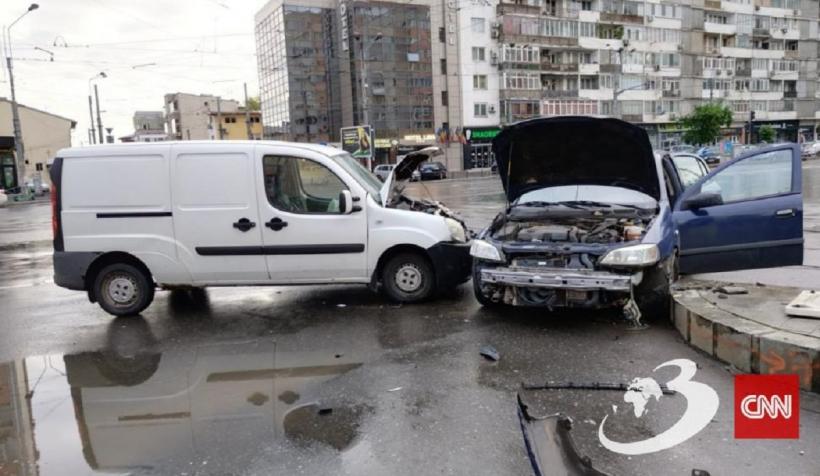 Accident grav în centrul Bucureștiului! 18838487