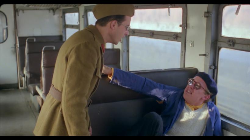 Unul dintre cele mai bune filme românești ale tuturor timpurilor, E pericoloso sporgersi intră din nou în cinema 18838429