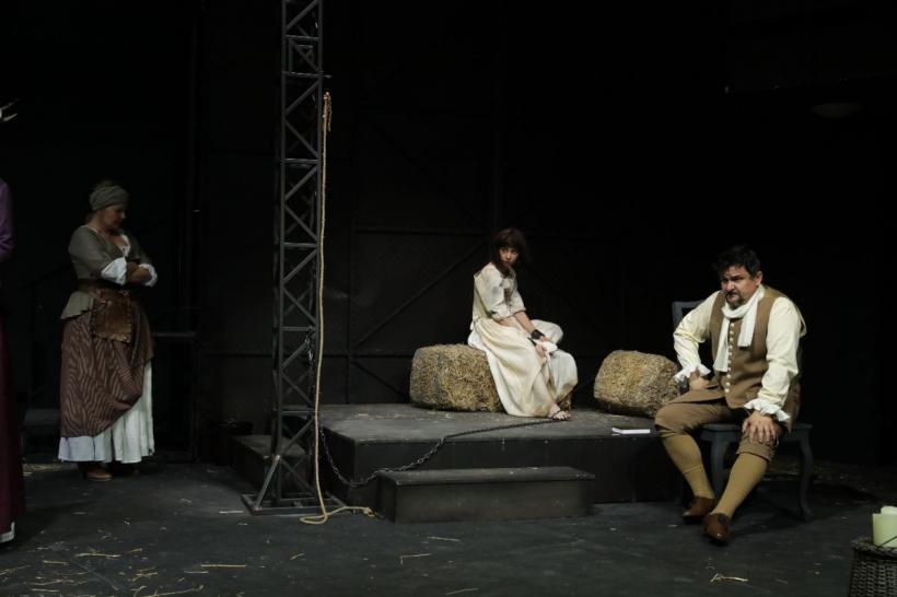 O farsă trepidantă și provocatoare: PERPLEX de Marius von Mayenburg 18838361