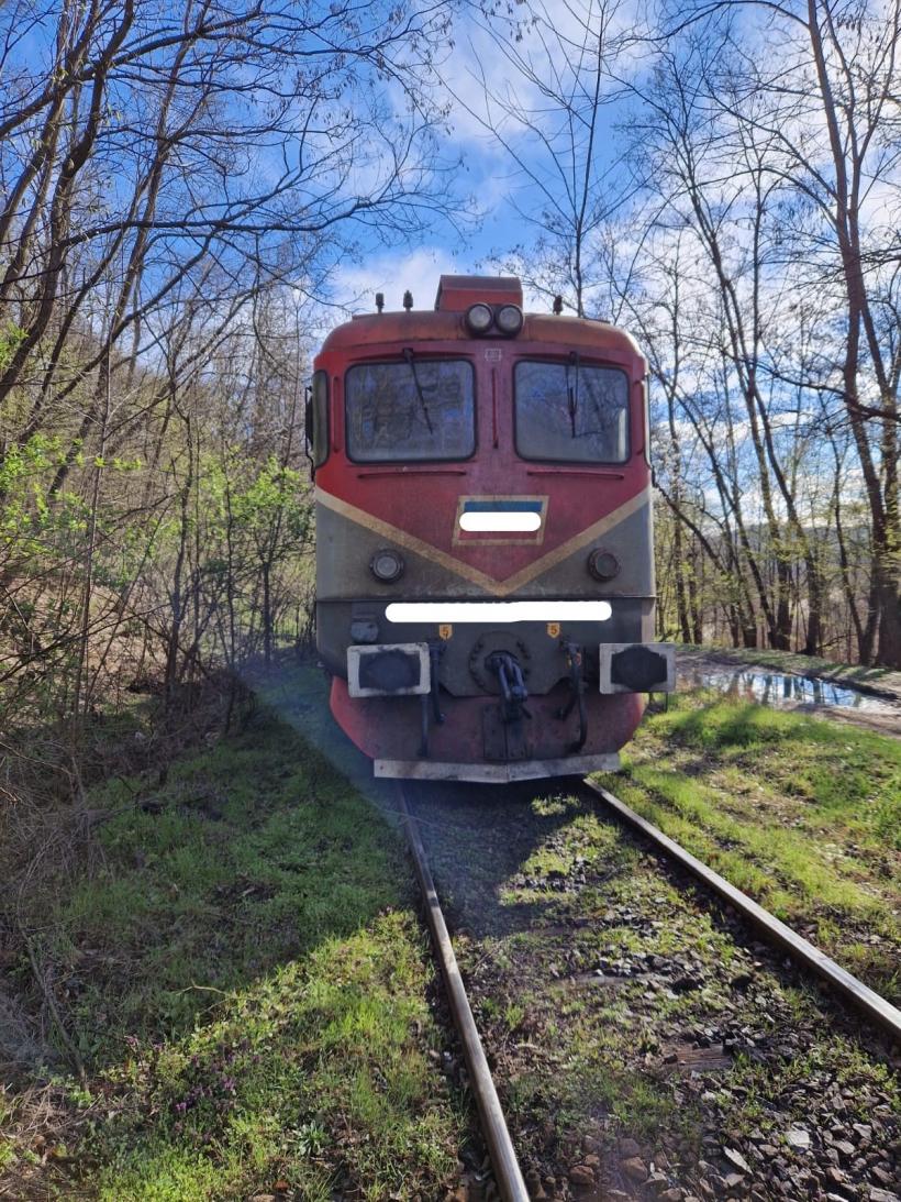 Precizările CFR după ce un tânăr a plecat la drum cu o locomotivă în stația Medgidia
