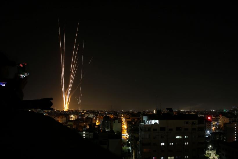 Noapte sângeroasă în Fâșia Gaza: Armata israeliană a intensificat bombardamentele asupra grupurilor islamiste 18838817