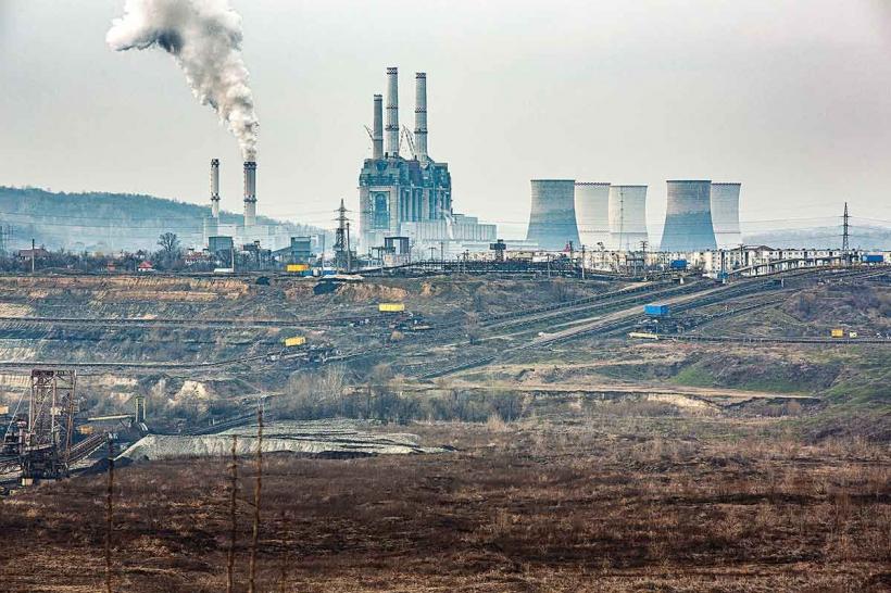 Oltenia trece mai repede de la cărbune la panouri solare 18838735