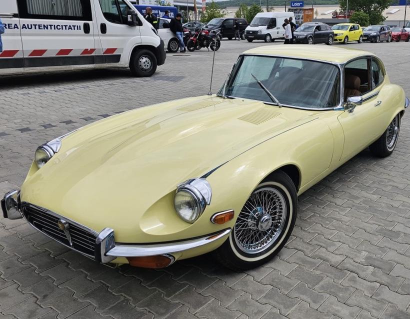 Atenție, imagini cu un puternic impact emoțional pentru pasionații de mașini! Jaguar și Lamborghini și-au dat întâlnire la RAR 18839045