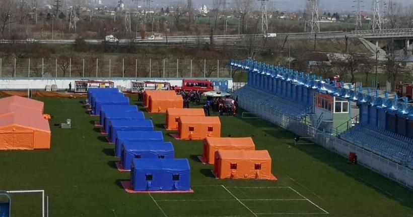 Fractură logică: statul nu are bani, dar cumpără corturi de 55 de milioane de euro 18838943