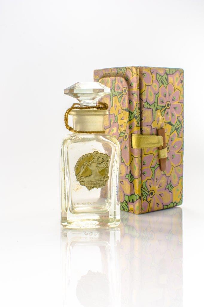 Primul Muzeu al Parfumului participă la Noaptea Muzeelor 18839061