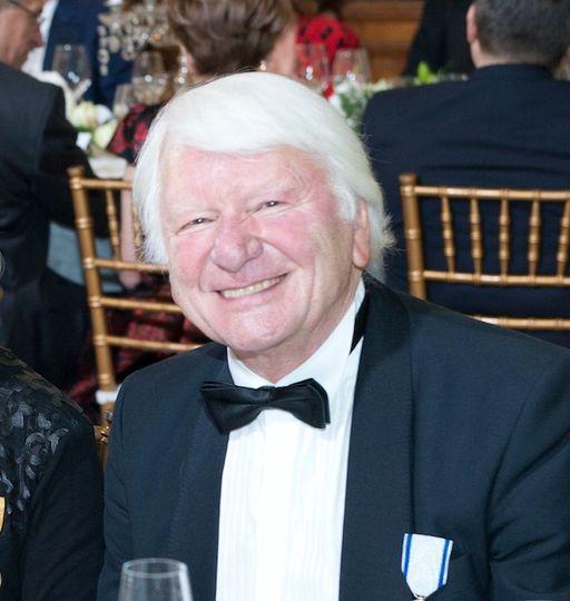 A murit fostul şef al Casei Regale, arhitectul Dan Bădic, unul dintre apropiații Regelui Mihai 18839422