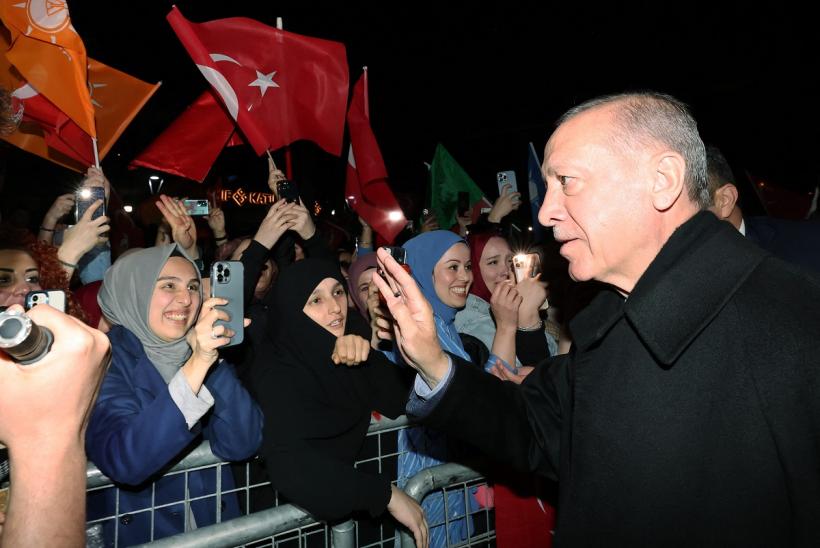 Erdogan, nesigur de victorie. Turcii mai au de așteptat două săptămâni pentru a-și afla președintele