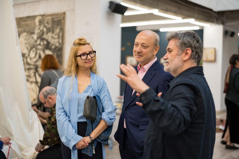 De la numărul de vizitatori, până la numărul achizițiilor de opere de artă – prima ediție RAD Art Fair a fost, în egală măsură, un succes și o bucurie! 18839491