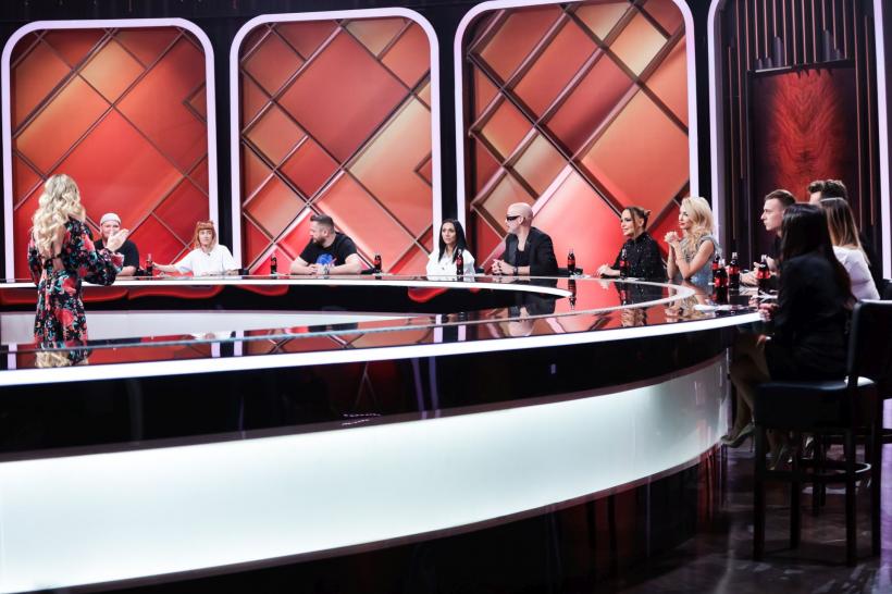 Discuții aprinse între jurați încă de la primul battle al sezonului 11 Chefi la cuțite  Chef Sorin Bontea: „M-am enervat. Zic să nu mai gătim, că n-are sens!” 18839512