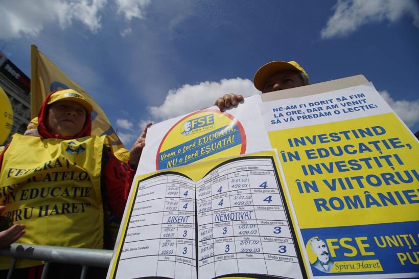 Vine super-greva din învățământ. Profesorii către părinți: „Țineți copiii acasă!” 18839726